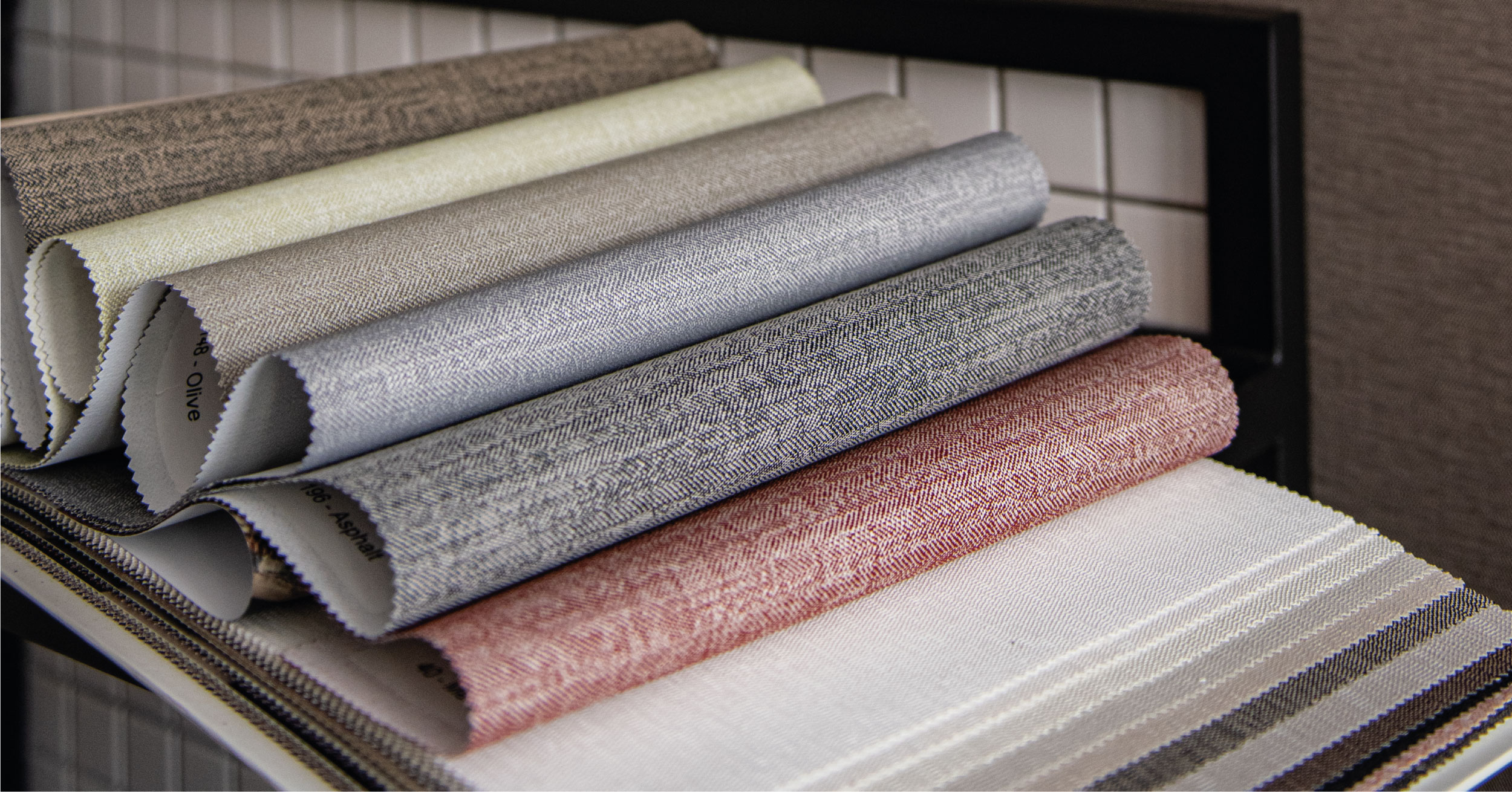 FINGERPRINT Traditional and digital printable wallcovering